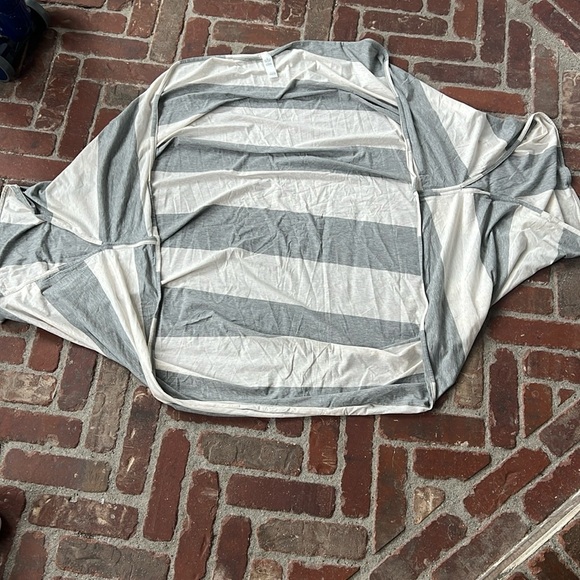 Lululemon Sage Scarf/Wrap - Picture 3 of 4